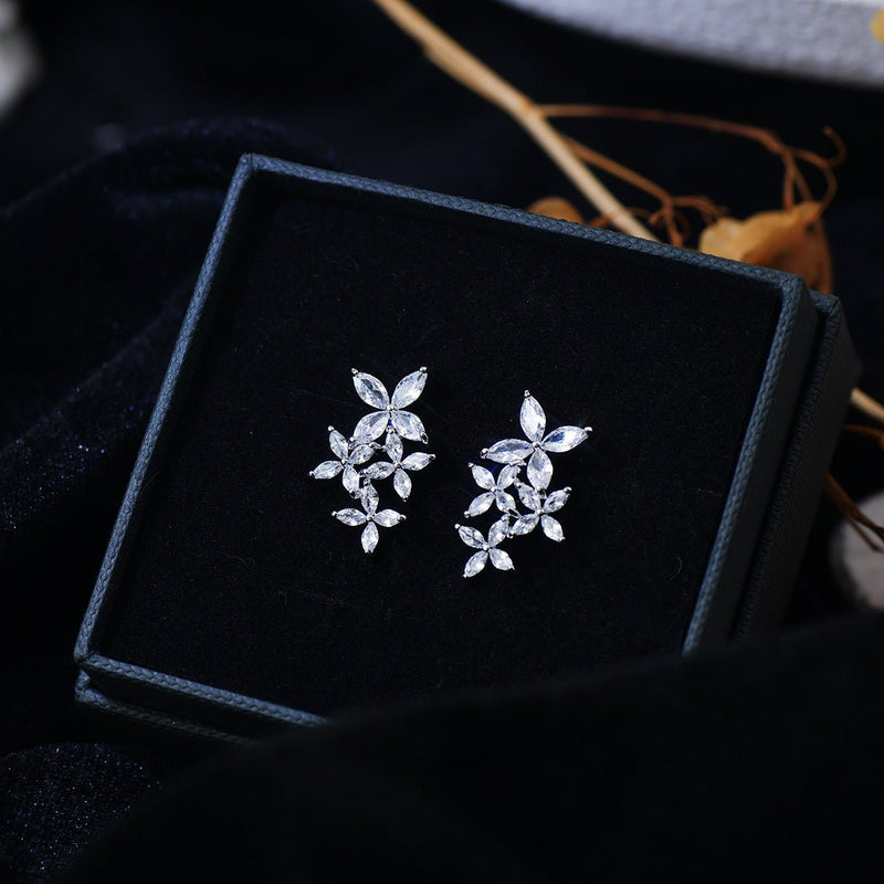 Fleur De Neige Earrings