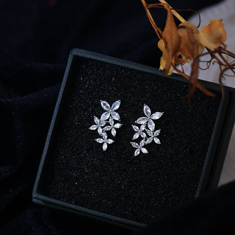 Fleur De Neige Earrings