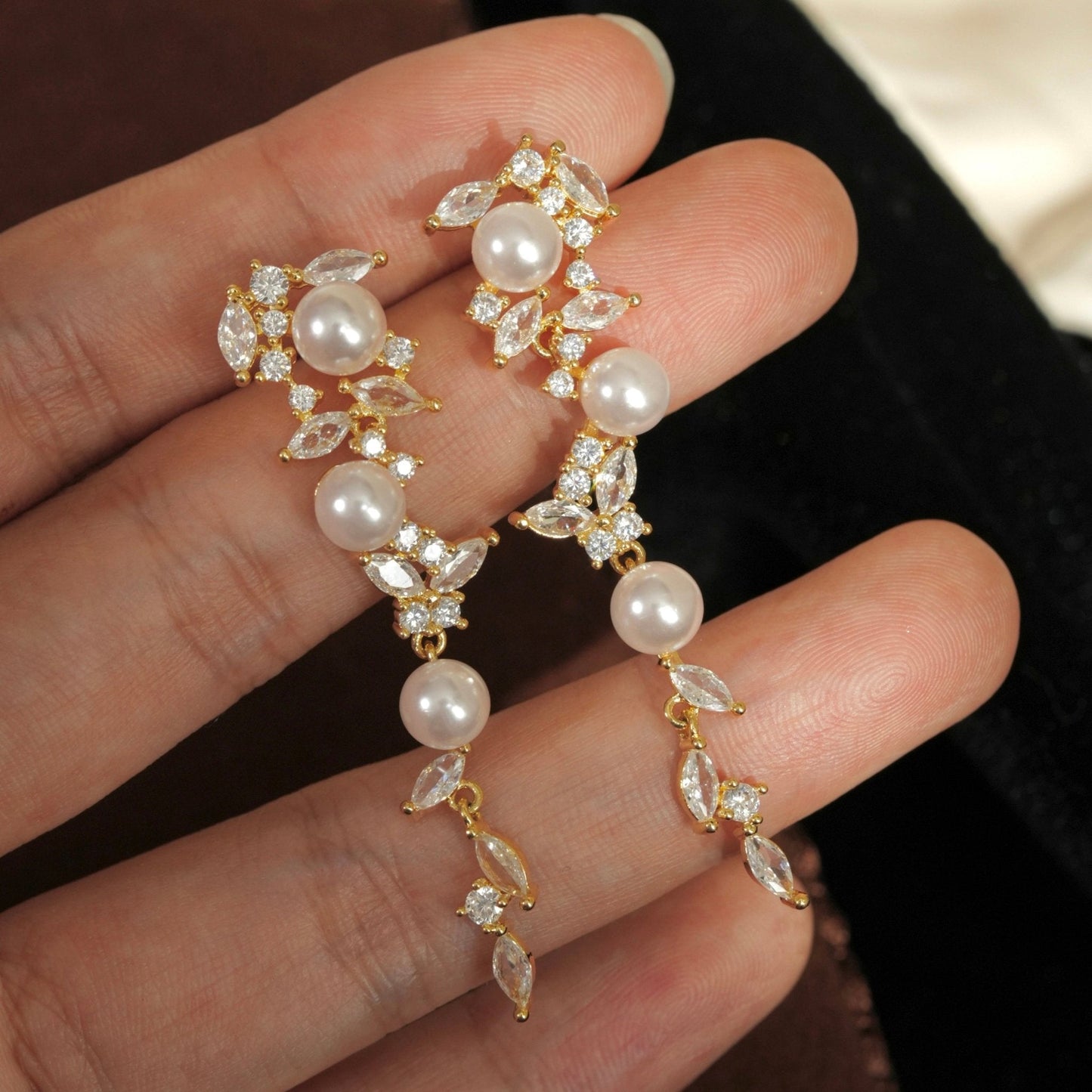 Floraison Pearl Earrings