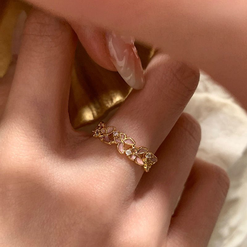 Fluttermist Ring in Pink