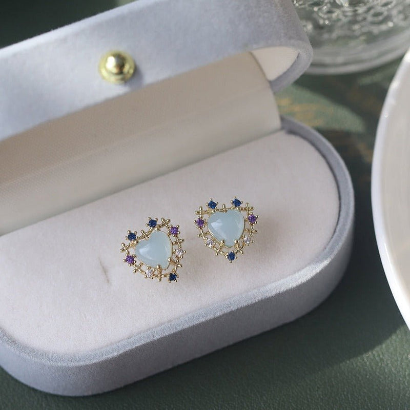 [] Chloe Heart Stud Earrings