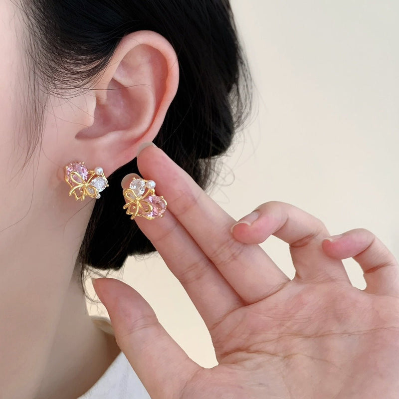 [sample ] Samantha Heart Stud Earrings