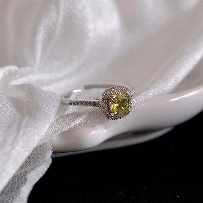Clara Peridot Ring