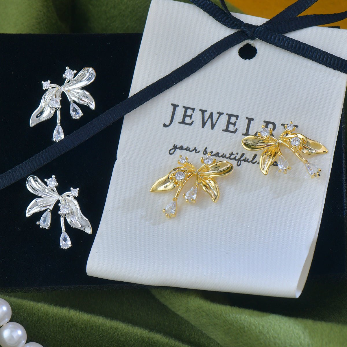 Iris Earrings in Gold