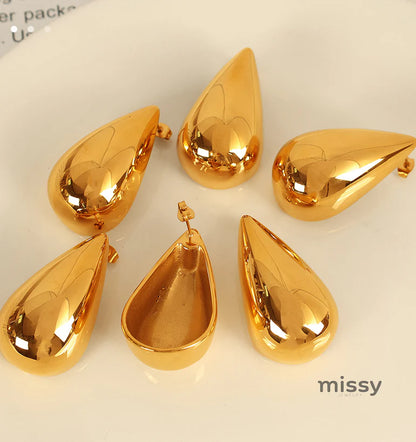 Lyrik Knot Earrings