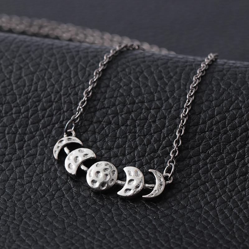 The Moon Cycle Necklace