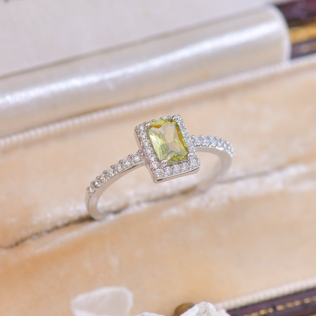 Edith Peridot Ring