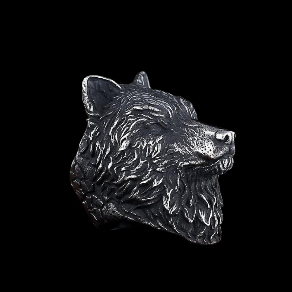 Rise of a Full Moon Wolf Ring
