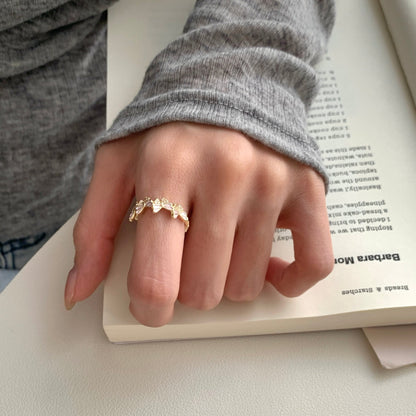 Rosy Flutter Ring