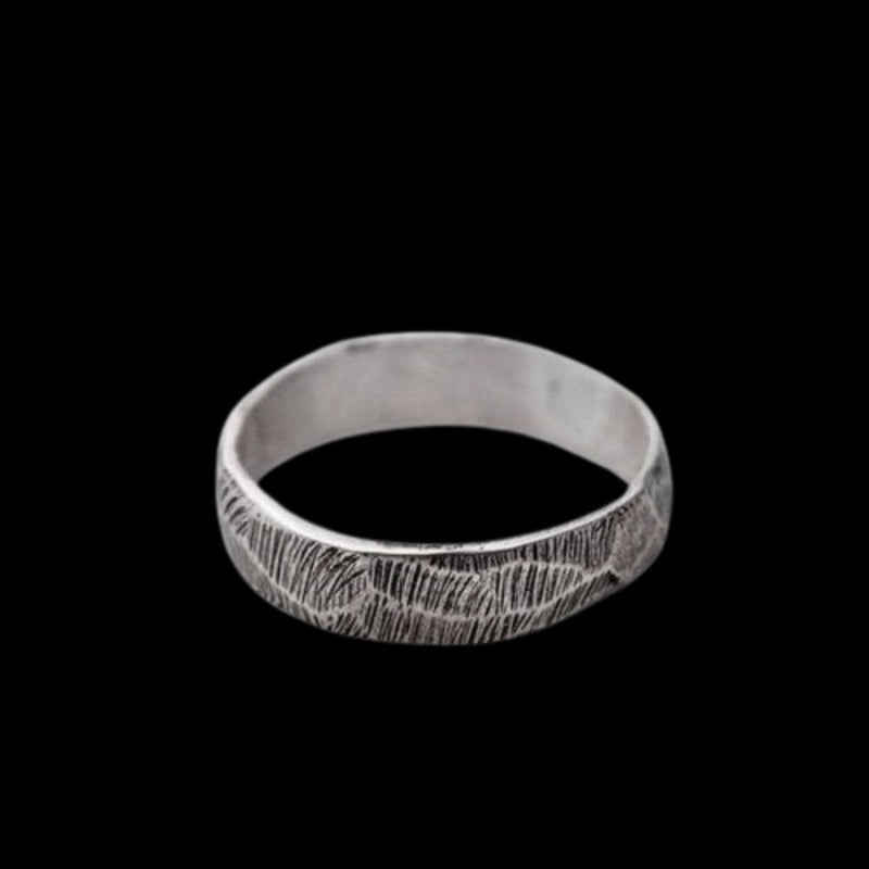 Scratch Stone Texture Ring