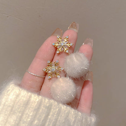 Lilith Snowflake Earrings