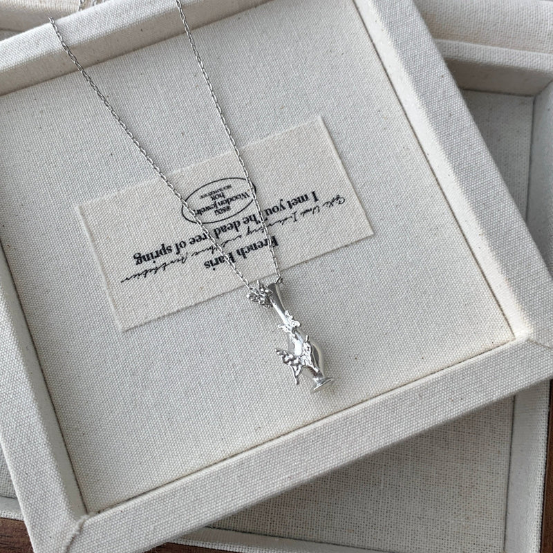Vase of Butterfly Necklace