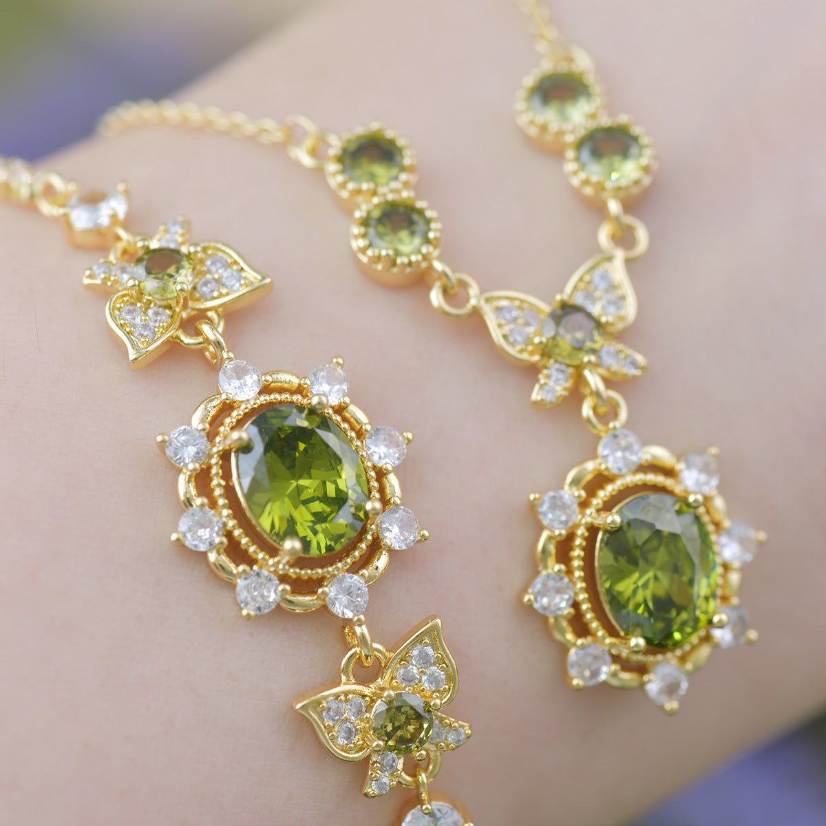 Verdant Flutter Necklace