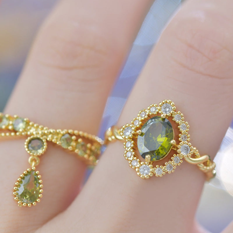 Verde Laurel Ring
