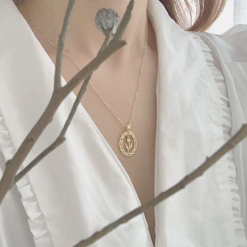 Tulip Necklace