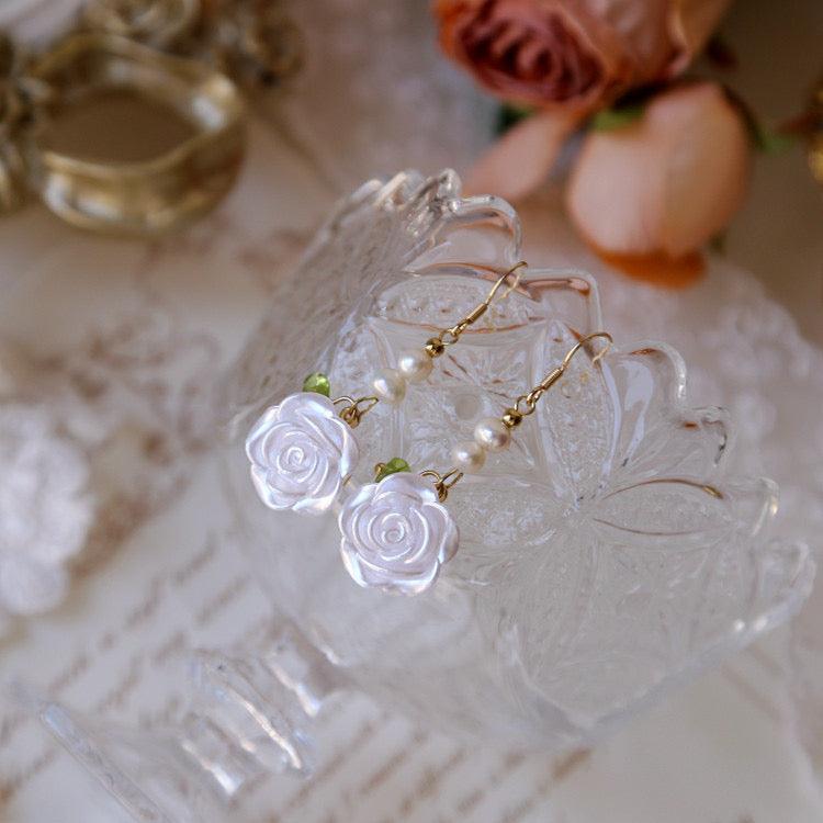 [] White Rose Earrings