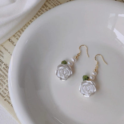 [] White Rose Earrings